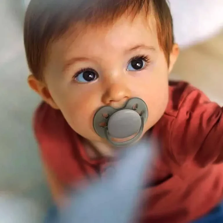 Пустышка Philips Avent Ultra soft 6-18 мес 2 шт
