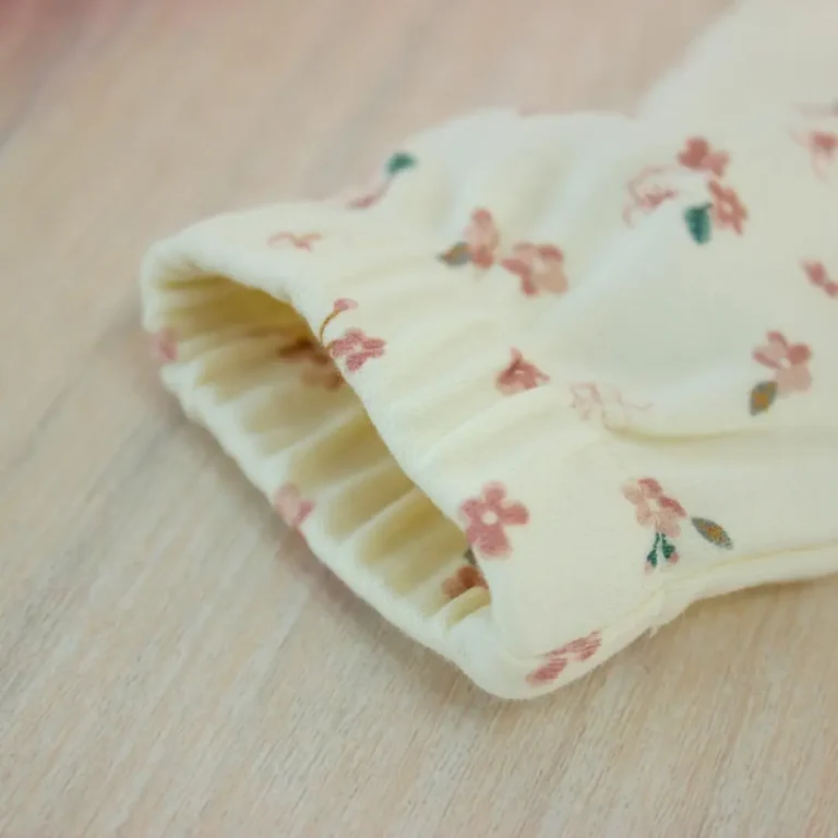 Пижама ciccimbaby цветочки Бежевый