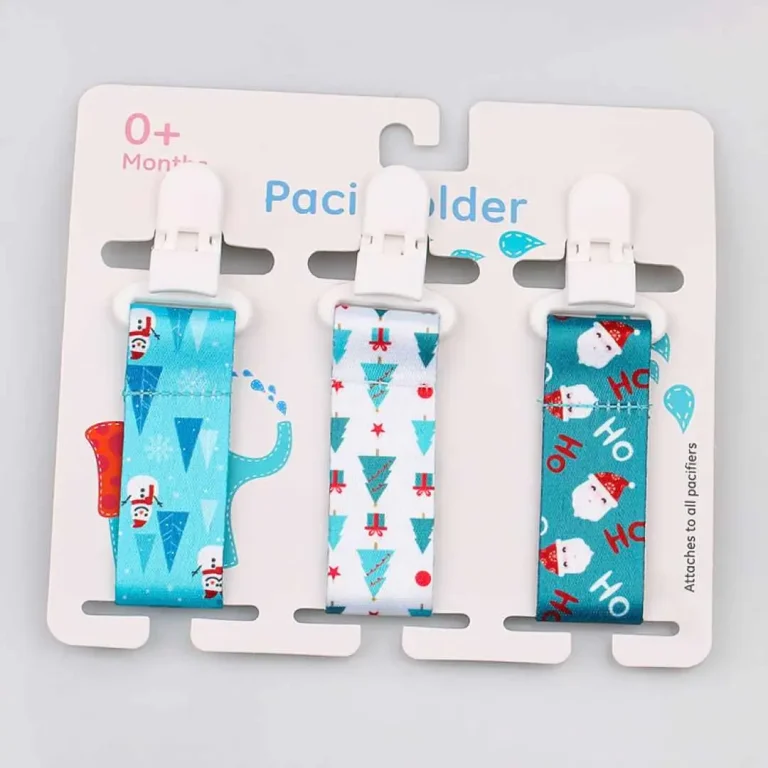 Комплект держателей на прищепке Paci Holder Елочка, Санта, Снеговик 3 шт