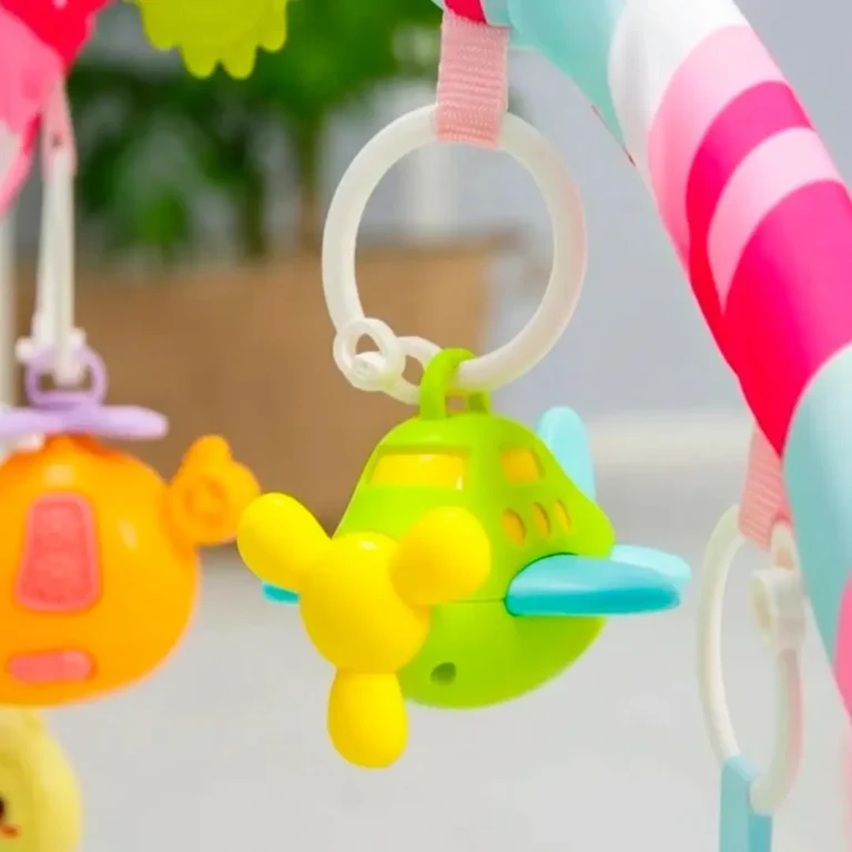 Развивающий коврик Babys piano gym mat Мишка на самолете Зеленый
