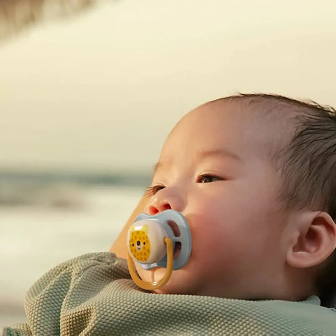Пустышка Philips Avent Ultra Air Happy Леопард ананас SCF080/23 0-6 мес 2 шт