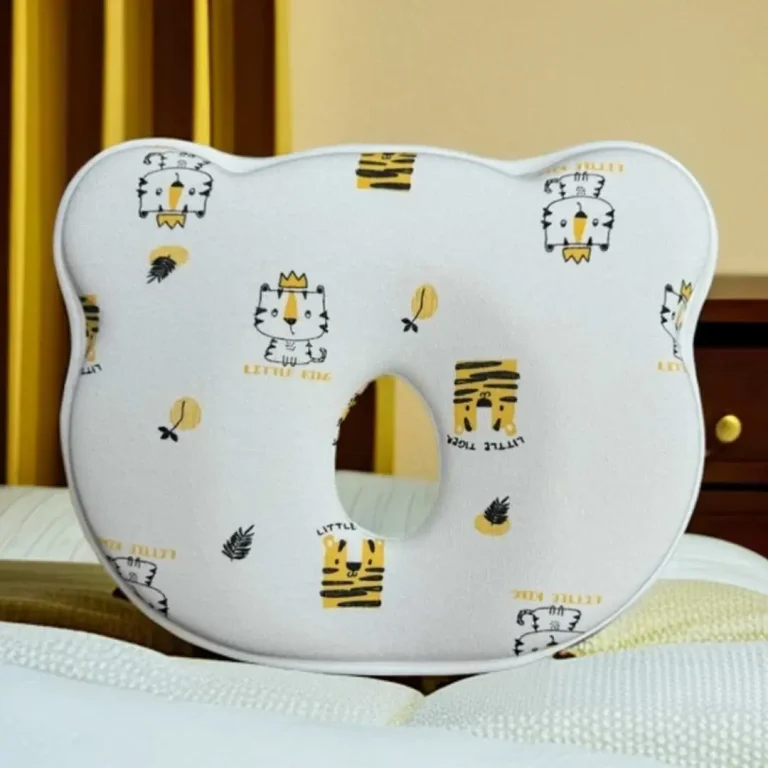 Ортопедическая подушка мишка Little tiger 0+ мес Белый